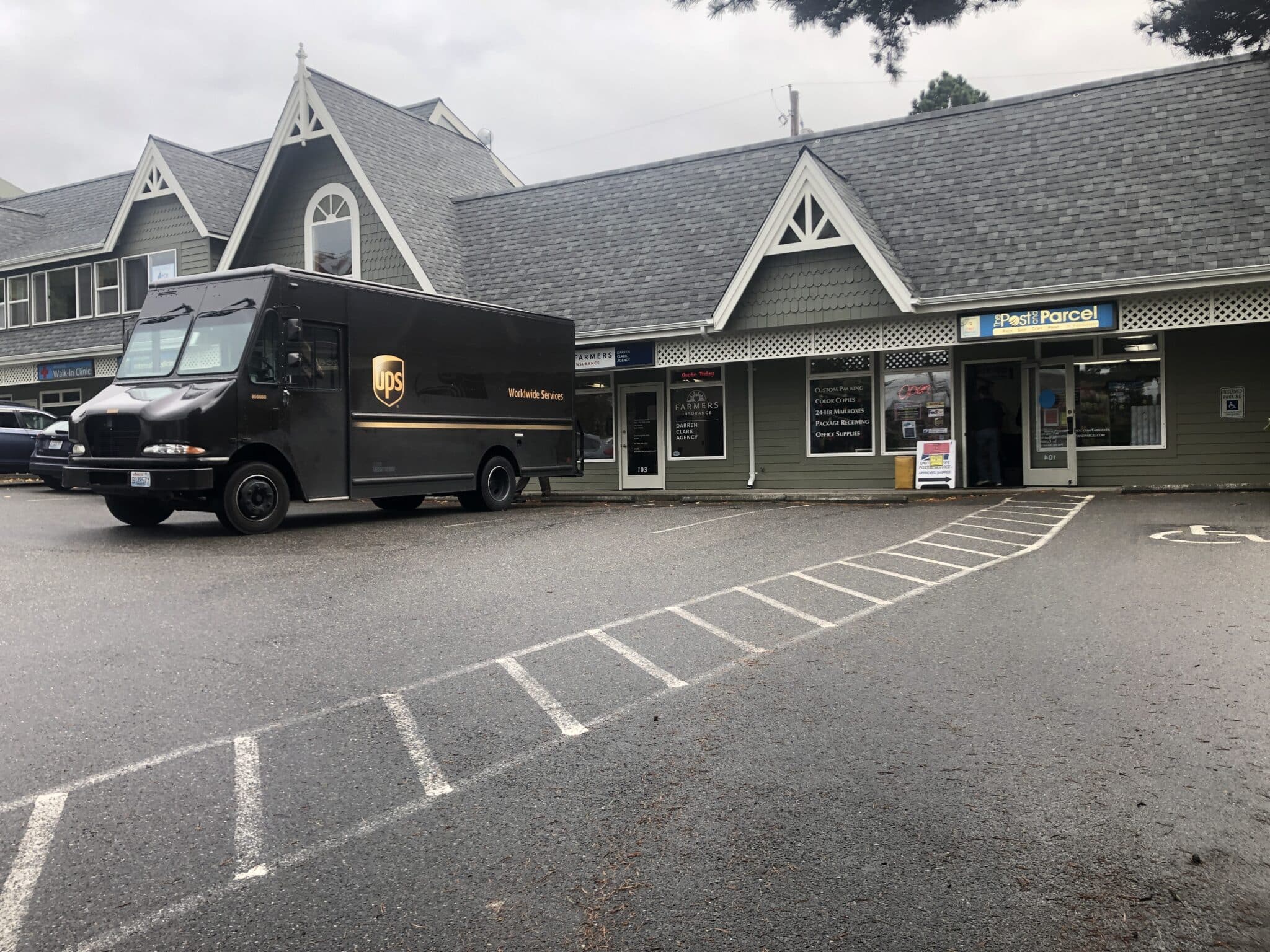 Convenient UPS Shipping and Drop Off Location